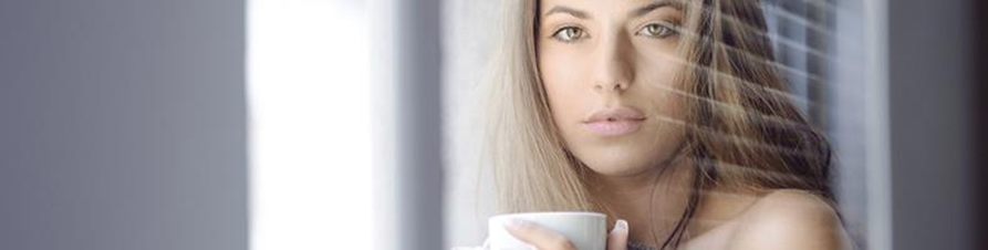 Teatox BeautyZeig dich von deiner schönsten Seite - mit Pure Beauty! Diese mild-aromatische Teekomposition vereint die feinsten Bio-Zutaten aus Weisser Tee, exotischer Mango und italienischen Olivenblättern und macht sie so zum idealen Begleiter eines gesunden Lebensstils und deines täglichen Schönheitsrituals.