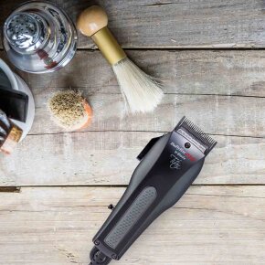 BaByliss Pro Präzisions-Haarschneidemaschine V-Blade Schwarz (FX685E)