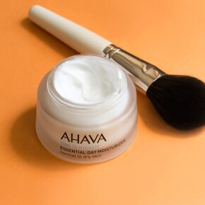Ahava Time to Hydrate Essential Day Moisturizer Normal to Dry Skin 50 ml