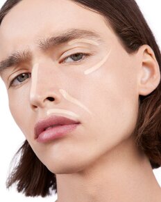 Yves Saint Laurent Touche Éclat 2,5 ml Luminous Milk Nr. 0