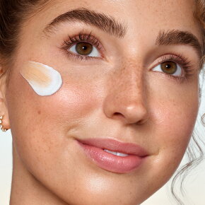 Estée Lauder DayWear Sheer Tint Release Advanced Multi-Protection Anti-Oxidant Moisturizer SPF15 30 ml