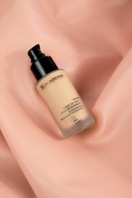 Acad&eacute;mie Fond de Teint Soin R&eacute;g&eacute;n&eacute;rant 30 ml 02 Miel