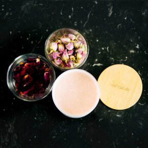 I Want You Naked Balance Scrub Körperpeeling Rose & Johanniskraut-Öl 200 ml