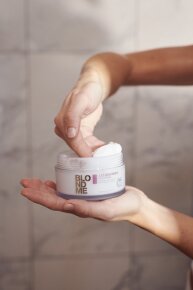 Schwarzkopf Professional BlondMe All Blondes Light Mask 200 ml