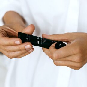 MÁDARA Organic Skincare SMART Anti-Fatigue Eye Rescue Cream 15 ml