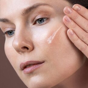 MÁDARA Organic Skincare SOS Hydra Intense Rose Jelly 75 ml