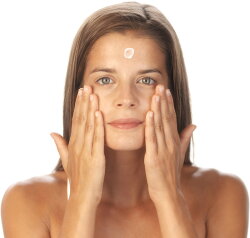 Garnier Ambre Solaire After Sun 24H Feuchtigkeits-Milch After Sun Milch 400ml