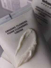 WHAMISA Organic Flowers Foam Cleansing Cream 150 ml