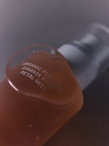 WHAMISA Organic Flowers Damask Rose Petal Mist 100 ml