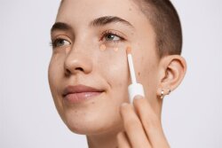 Clinique Even Better All Over Primer + Color Corrector 6 ml 01 Peach