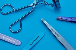 Tweezerman Slant Tweezer Bell Bottom Blue 1 Stk.