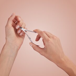 Zwilling Hautzange, poliert, 100 mm 1 Stk.