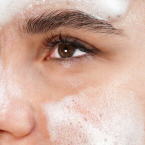 TEAOLOGY Tea Glow Exfoliating Cleansing Foam 100 ml