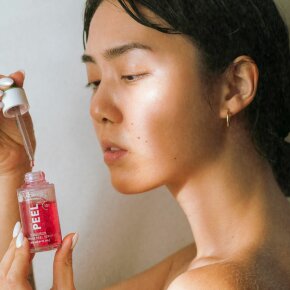 MÁDARA Peel Hyaluron Intense Peel Serum 30 ml