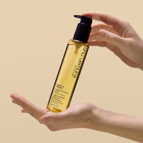 Shu Uemura Essence Absolue Haaröl 150 ml