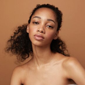 O&M Frizzy Logic Shine Serum 100 ml