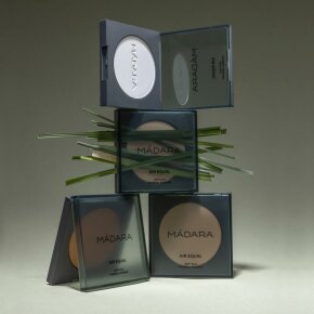 MÁDARA Air Equal Soft Silk Mineralpuder 9 g 0 Translucent