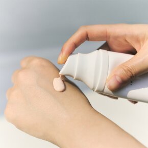 SKIN1004 Centella Tone Brightening Tone-Up Sunscreen 50 ml