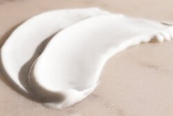 Académie Derm Acte Creme Liftante Regalbante Cou & Décolleté 50 ml