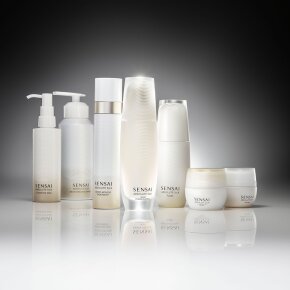 SENSAI Absolut Silk Micro Essence-in-Lotion 125 ml