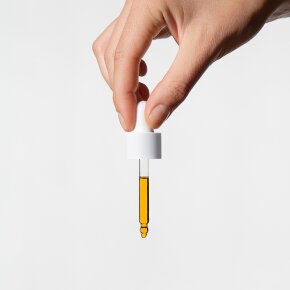 MÁDARA Retinol Alternative Plant-Powered Bakuchiol Öl 30 ml