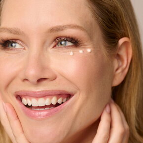 La mer Cuxhaven Med+ Anti-Age Augencreme ohne Parfum 15 ml