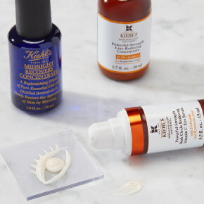 Kiehl's Powerful-Strength Line-Reducing & Dark Circle Diminishing Vitamin C Eye Serum 15 ml