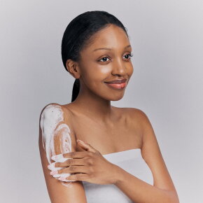 WHAMISA Organic Seeds Body Cleanser 490 ml