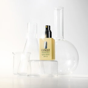 Clinique Dramatically Different Moisturizing Lotion SPF50 75 ml