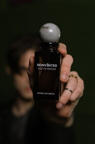 Reinvented Parfums Ode To Psyche Extrait de Parfum 75 ml