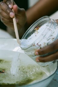 L:A Bruket No. 001 Sea Salt Bath Marigold/Orange/Geranium 450 g